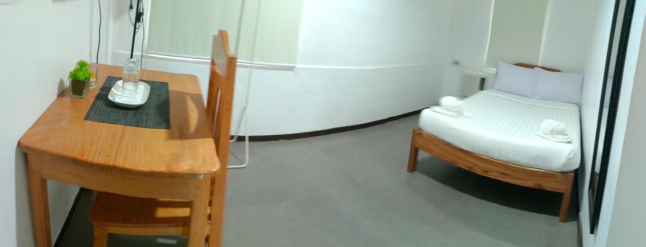 Amor'S Place Puerto Princesa Екстер'єр фото